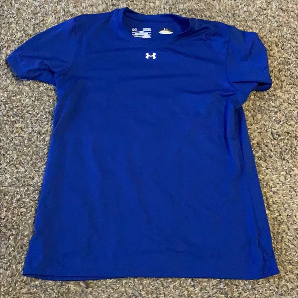 Women’s UA fitted shirt